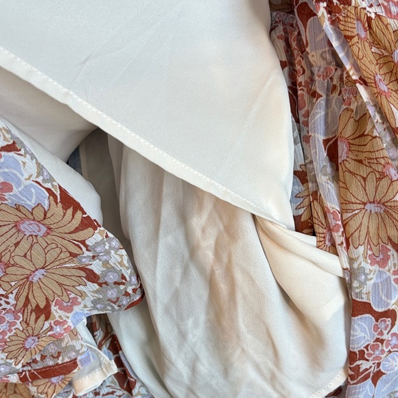 Astr Floral Print Maxi Smocked Dress in Pink and Brown Size M - Picture 11 of 12